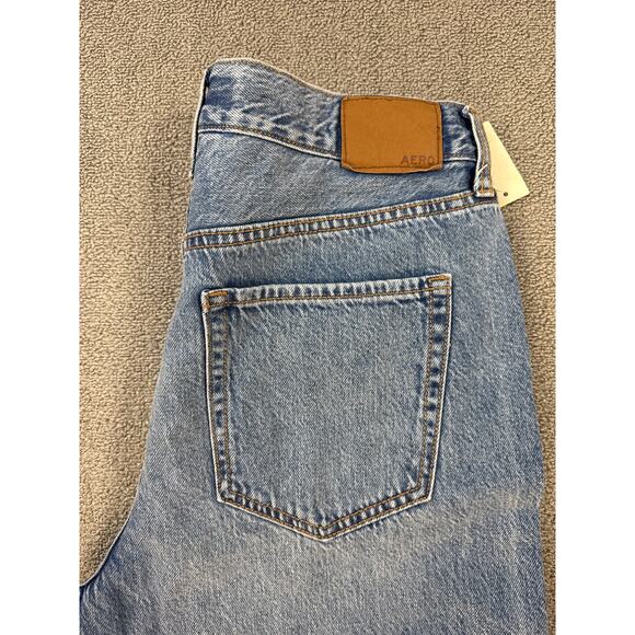 NWT Aeropostale Jeans High Rise Baggy Distressed Medium Wash Size 6 Short - Picture 3 of 10